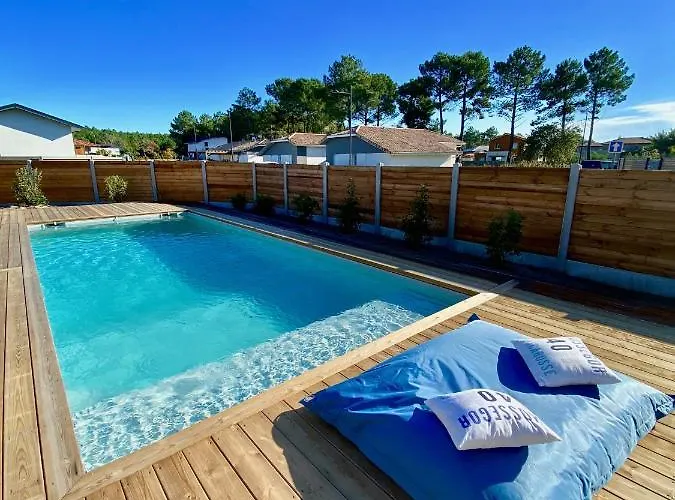 Villa Avec Piscine Chauffée Idéalement Située Mimizan