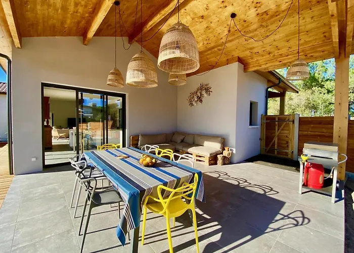 ヴィラ Avec Piscine Chauffee Idealement Situee